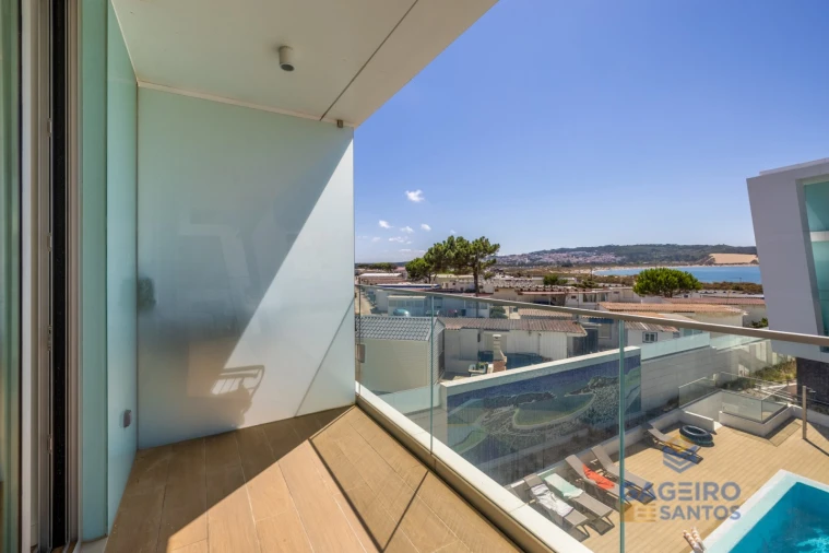 Apartamento T2 para Venda em São Martinho do Porto Foto 11