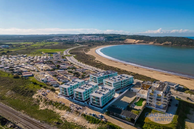Apartamento T2 para Venda em São Martinho do Porto Foto 28
