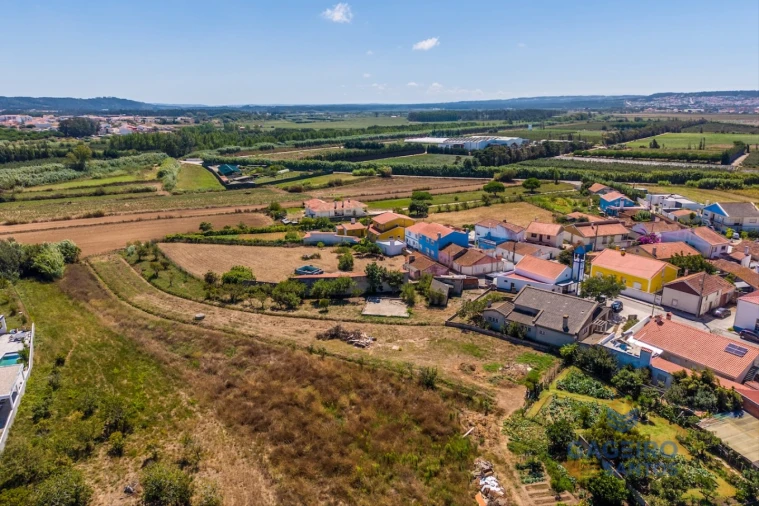 Moradia T3 para Venda em São Martinho do Porto Foto 36