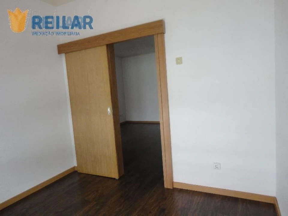 Apartamento T1 para Arrendamento em Moscavide e Portela Foto 9