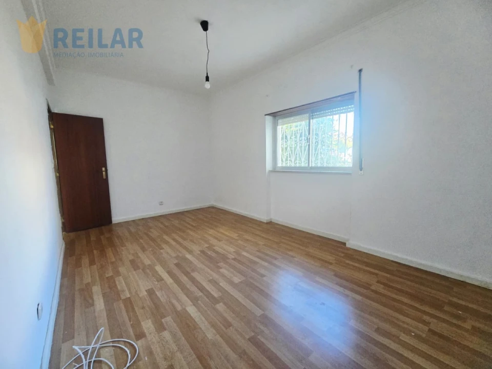 Apartamento T1 para Arrendamento em Santa Iria de Azoia, São João da Talha e Bobadela Foto 3