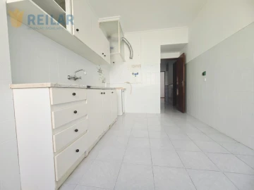Apartamento T1 para Arrendamento em Santa Iria de Azoia, São João da Talha e Bobadela