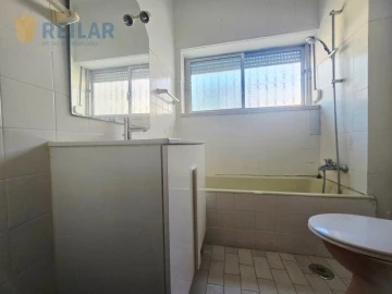 Apartamento T1 para Arrendamento em Santa Iria de Azoia, São João da Talha e Bobadela