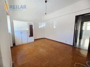 Apartamento T1 para Arrendamento em Santa Iria de Azoia, São João da Talha e Bobadela