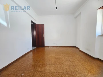 Apartamento T1 para Arrendamento em Santa Iria de Azoia, São João da Talha e Bobadela