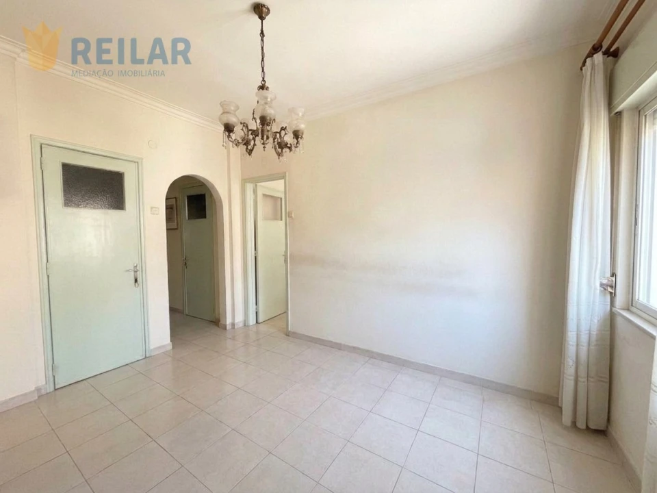 Apartamento T3 para Venda em Agualva e Mira-Sintra Foto 10