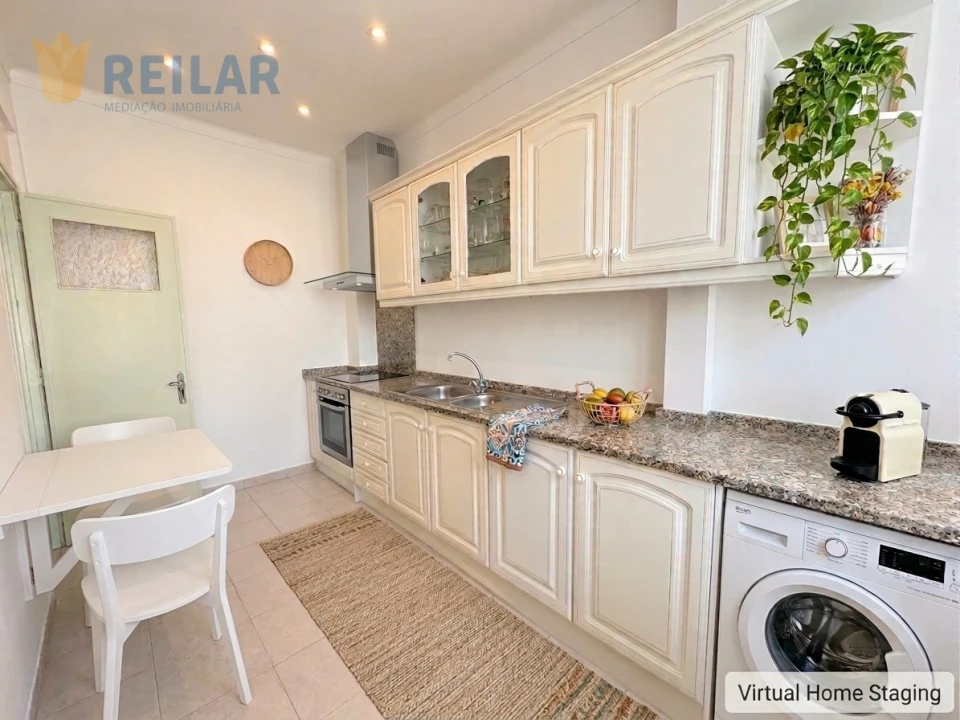 Apartamento T3 para Venda em Agualva e Mira-Sintra Foto 2