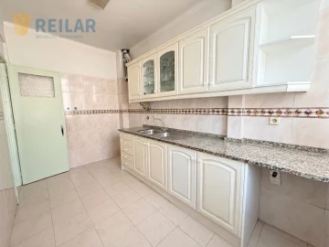 Apartamento T3 para Venda em Agualva e Mira-Sintra