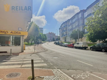 Apartamento T3 para Venda em Agualva e Mira-Sintra