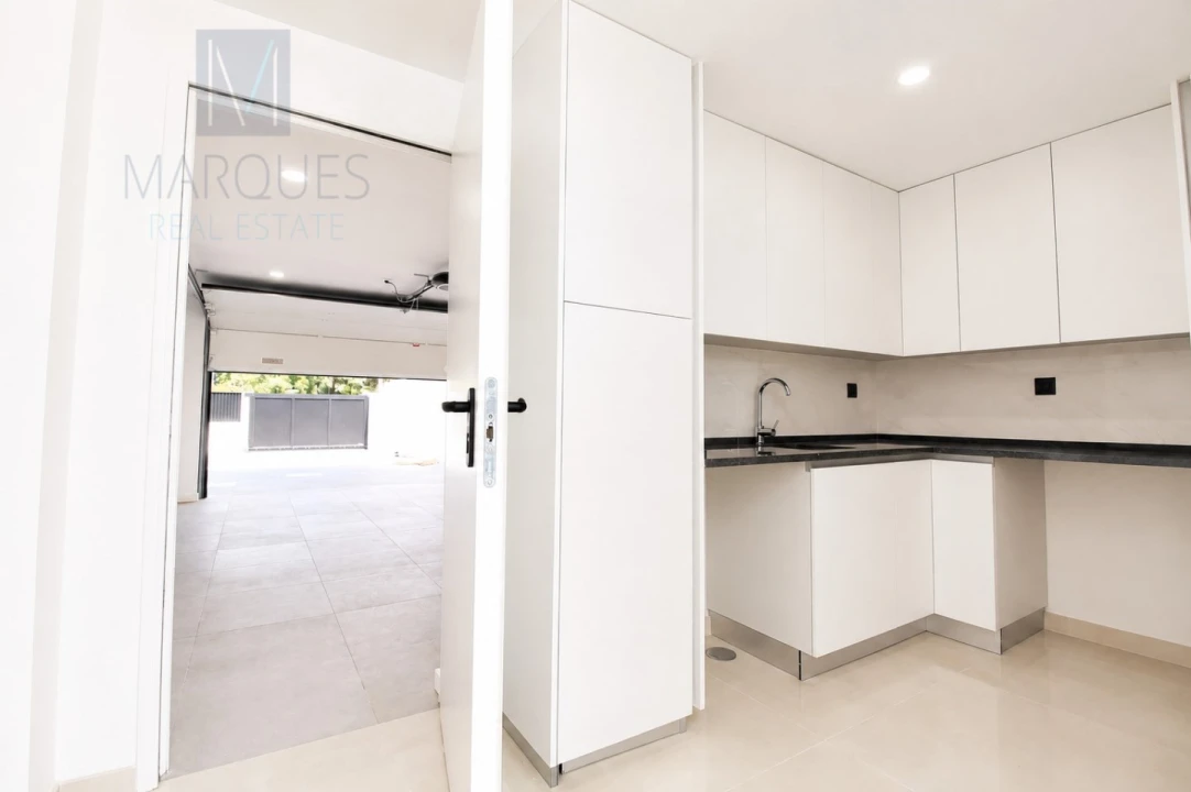 Moradia T4 para Venda em Corroios Foto 16