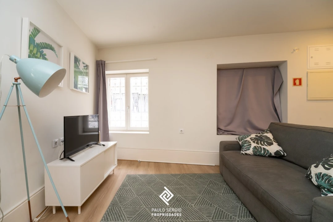 Apartamento T1 para Venda em Cedofeita, Santo Ildefonso, Sé, Miragaia, São Nicolau e Vitória Foto 4