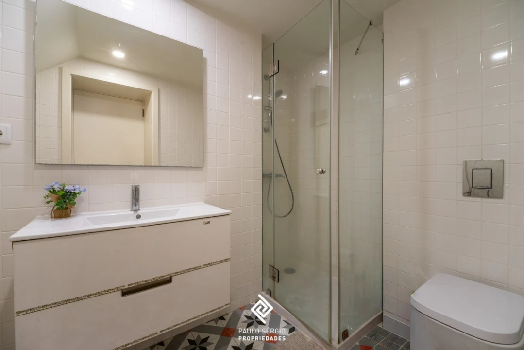 Apartamento T1 para Venda em Cedofeita, Santo Ildefonso, Sé, Miragaia, São Nicolau e Vitória Foto 9