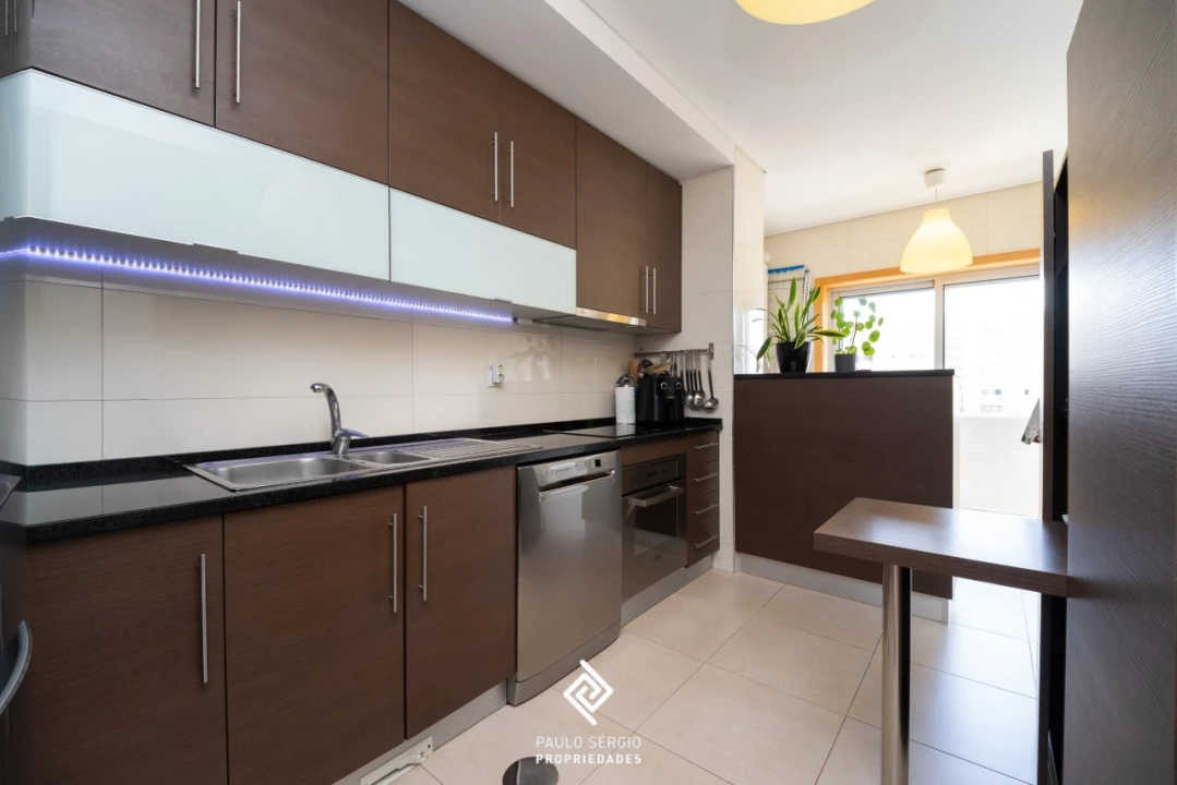 Apartamento T3 para Venda em Espinho Foto 2