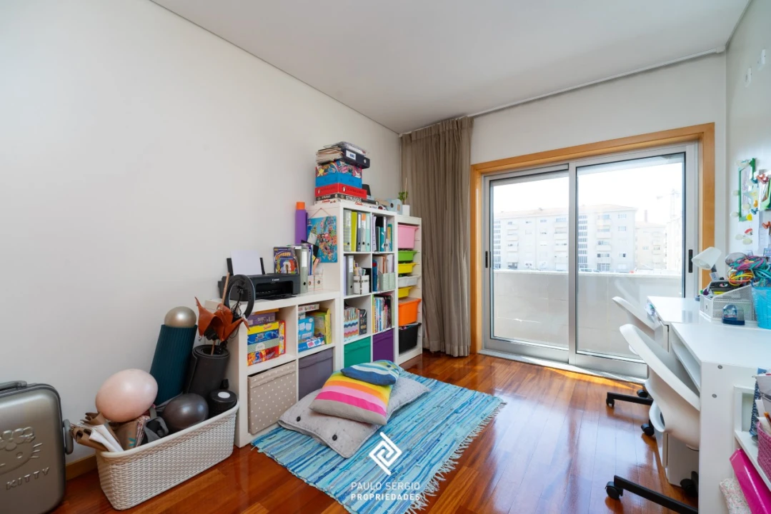 Apartamento T3 para Venda em Espinho Foto 14