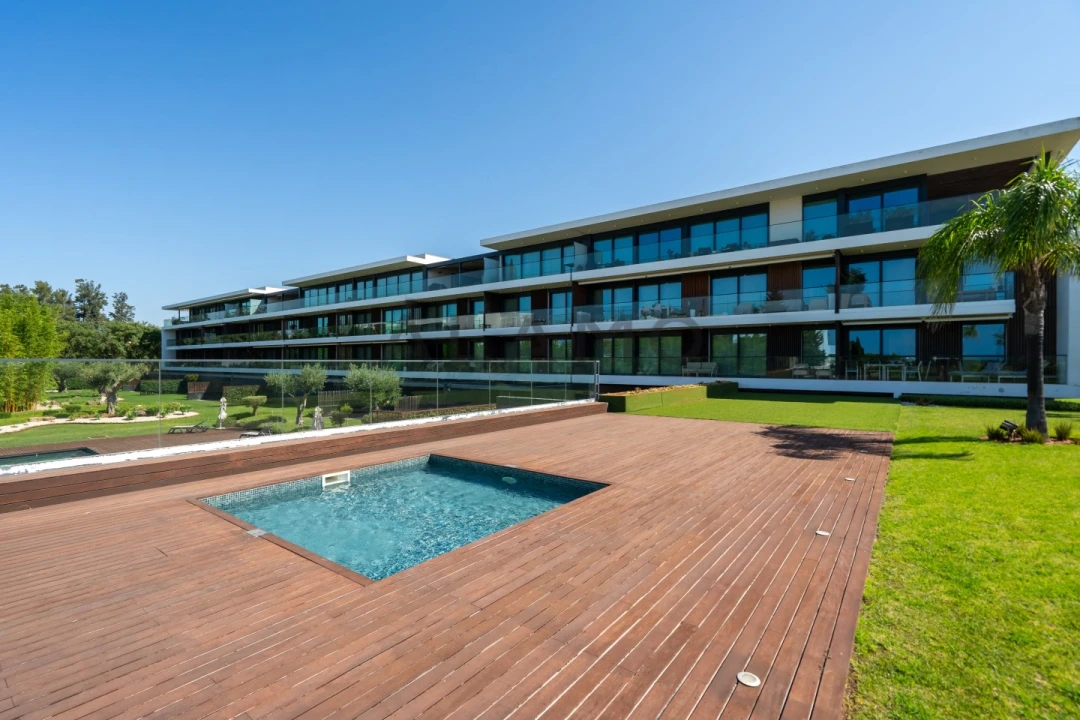 Apartamento T2 para Venda em Quarteira Foto 3