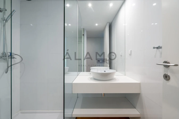 Apartamento T2 para Venda em Quarteira Foto 16