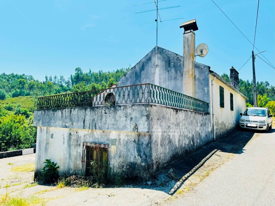 Moradia T2 para Venda em Figueiró dos Vinhos e Bairradas Foto 1