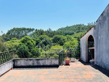 Moradia T2 para Venda em Figueiró dos Vinhos e Bairradas