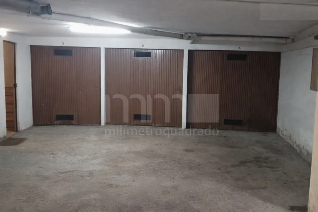 Garagem para Venda em Santa Maria Maior e Monserrate e Meadela Foto 3