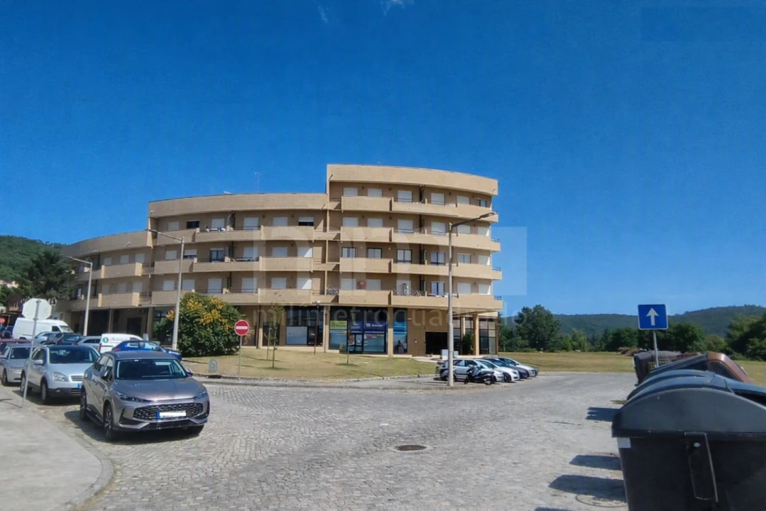 Garagem para Venda em Santa Maria Maior e Monserrate e Meadela Foto 1