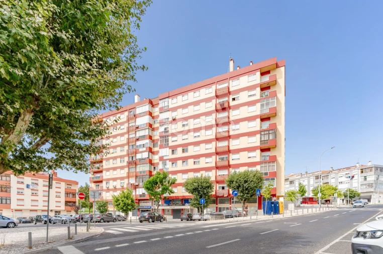 Apartamento T3 para Venda em Mina de Água Foto 25