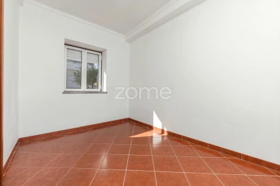 Moradia T2 para Venda em Taveiro, Ameal e Arzila