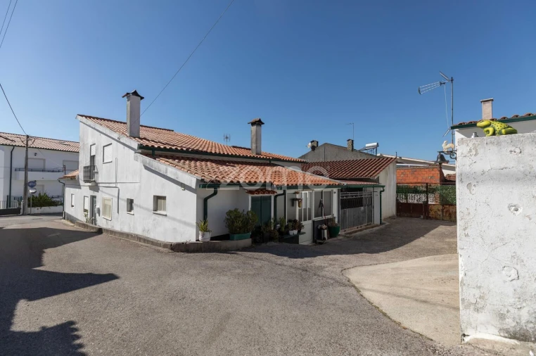 Moradia T2 para Venda em Taveiro, Ameal e Arzila Foto 17