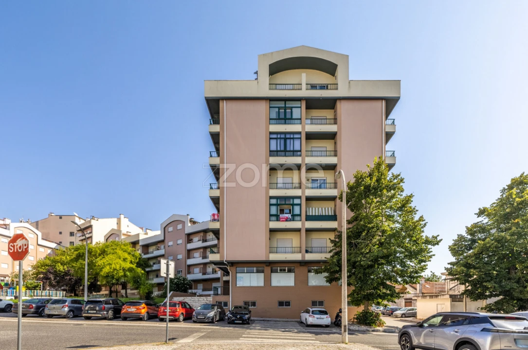 Apartamento T3 para Venda em Marrazes e Barosa Foto 1