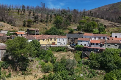 Moradia T2 para Venda em Lousã e Vilarinho