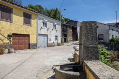 Moradia T2 para Venda em Lousã e Vilarinho