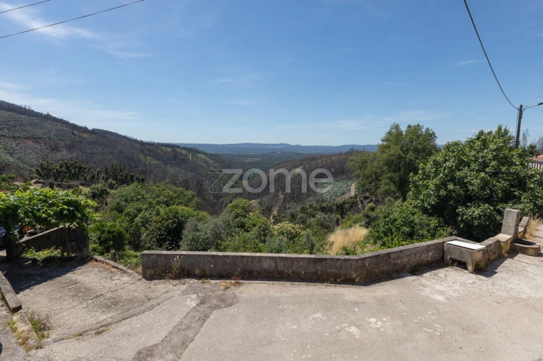 Moradia T2 para Venda em Lousã e Vilarinho Foto 17