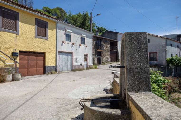 Moradia T2 para Venda em Lousã e Vilarinho Foto 22