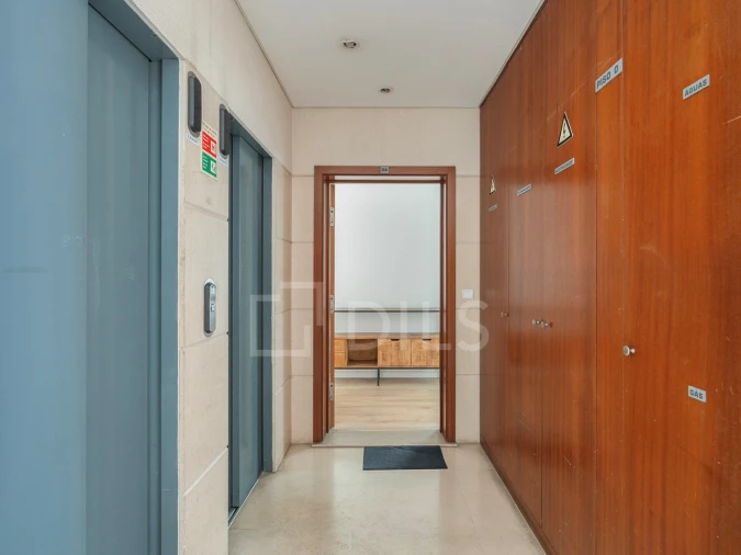 Apartamento T1 para Venda em São Vicente Foto 13
