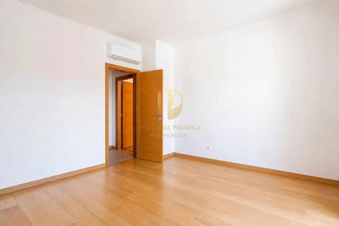 Apartamento T3 para Venda em Loule (São Clemente) Foto 18