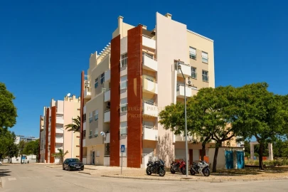 Apartamento T3 para Venda em Loule (São Clemente)