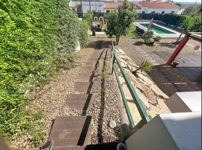 Moradia T4 para Venda em Azinhal Foto 29