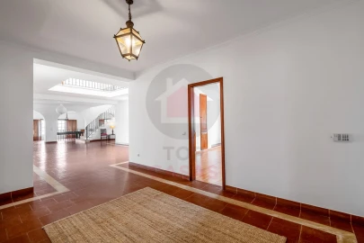 Moradia T5 para Venda em Nadadouro