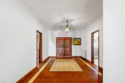 Moradia T5 para Venda em Nadadouro