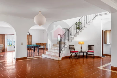 Moradia T5 para Venda em Nadadouro