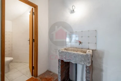 Moradia T5 para Venda em Nadadouro