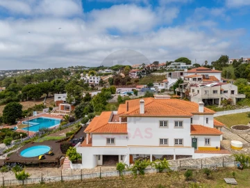 Moradia T5 para Venda em Nadadouro
