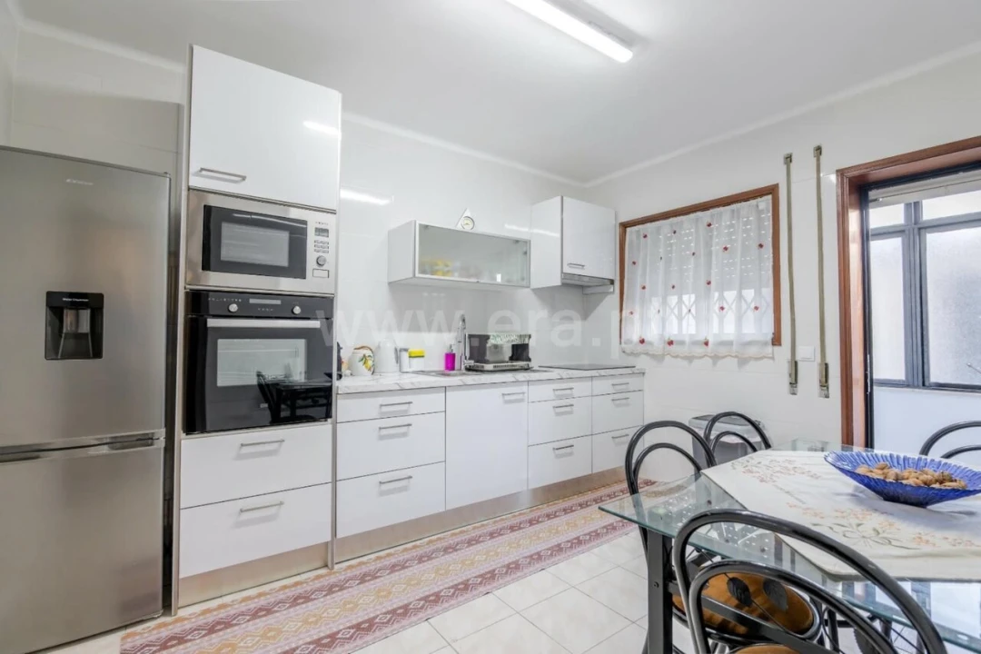 Apartamento T2 para Venda em Vilar de Andorinho Foto 4