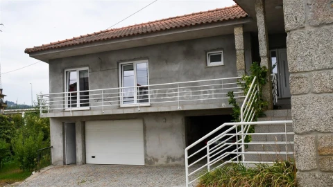 Moradia T4 para Venda em Marco