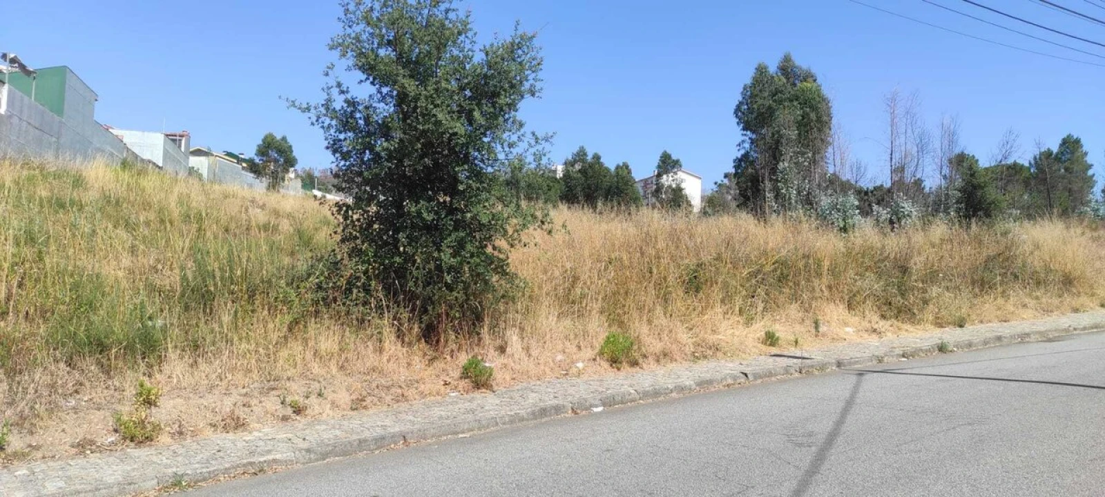 Terreno para Venda em Alfena Foto 1