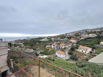 Moradia T4 para Venda em Calheta