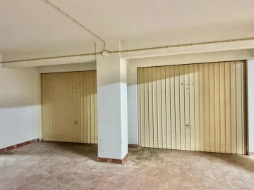Garagem para Venda em Porches