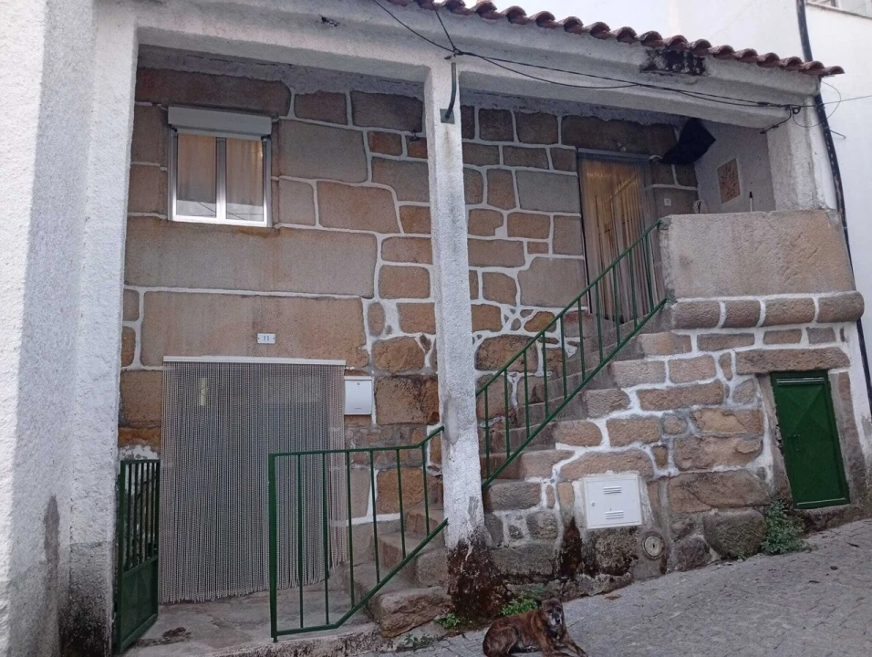 Moradia T1 para Venda em Cavadoude Foto 2