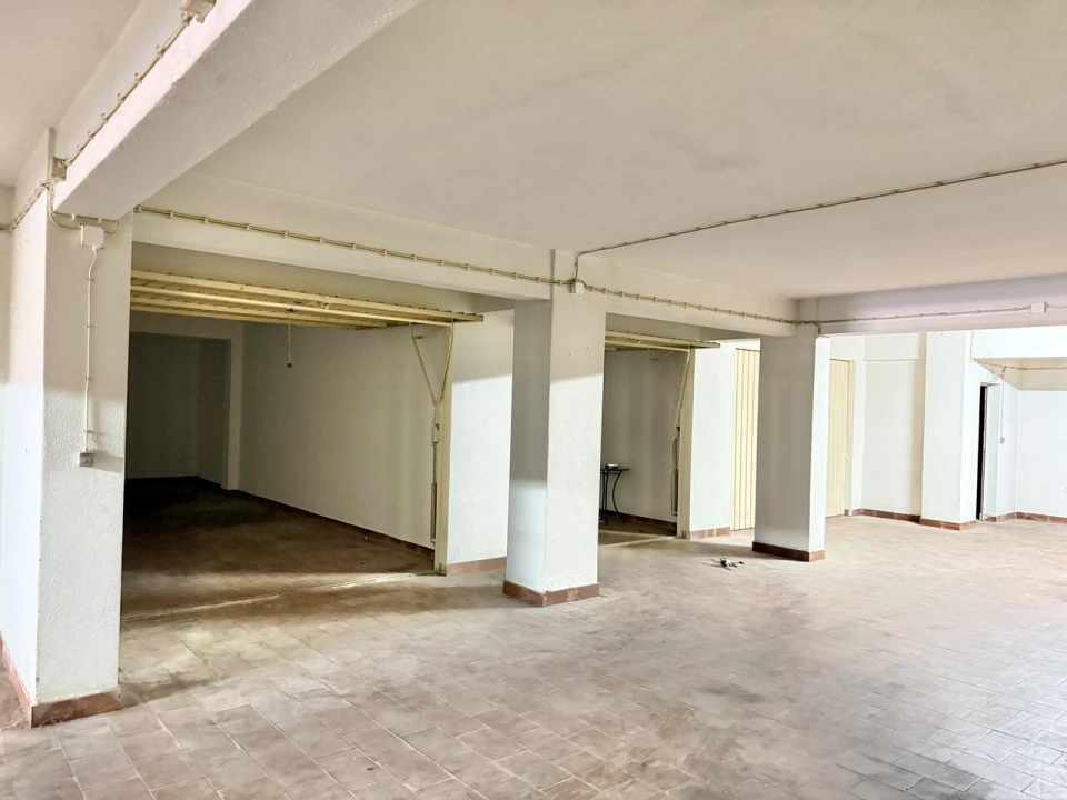 Garagem para Venda em Porches Foto 7