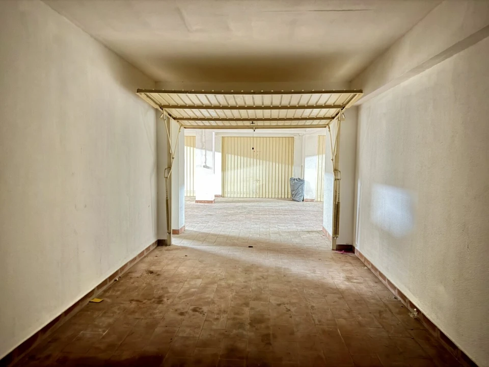 Garagem para Venda em Porches Foto 17
