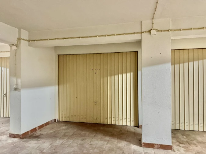 Garagem para Venda em Porches Foto 5